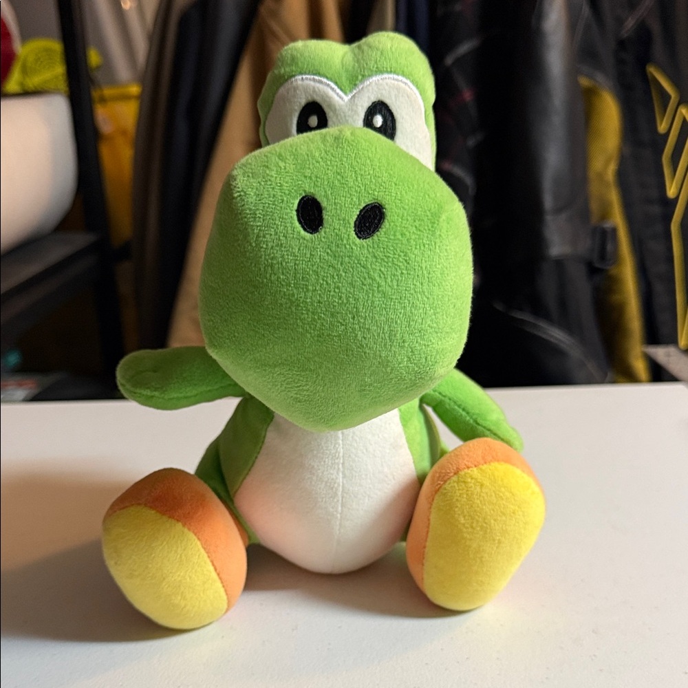 Nintendo Yoshi Plush 9in
